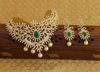 Gold platted cz peacock necklace set 1
