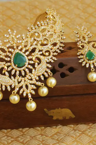 Gold platted cz peacock necklace set