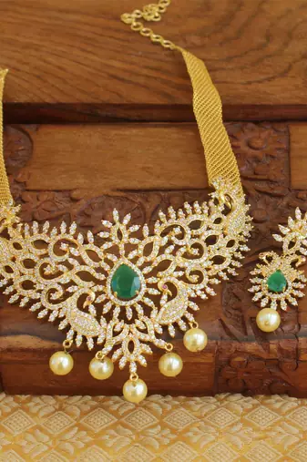 Gold platted cz peacock necklace set