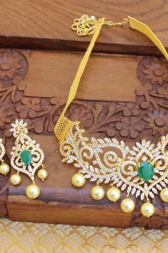Gold platted cz necklace set