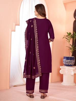 Designer collection wine color viscose fabric  zari work heavy embroidery kurta set with dupatta 3