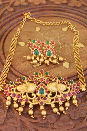 Matte finish peacock necklace set