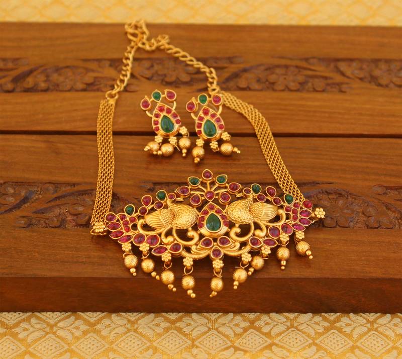 Matte finish peacock necklace set