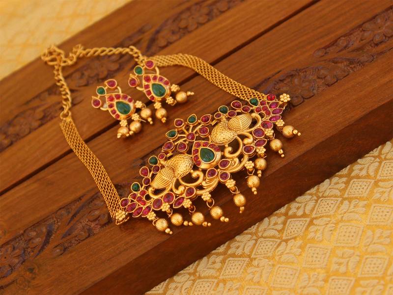 Matte finish peacock necklace set