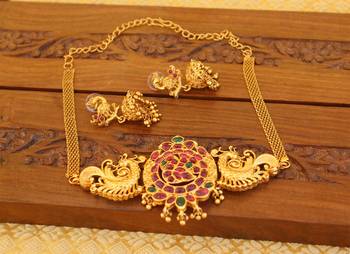 Matte finish peacock necklace set 3