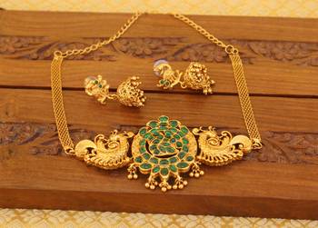 Matte finish peacock necklace set 1