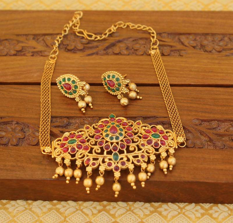 Matte finish kempu necklace set