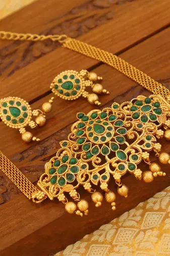 Matte finish kempu necklace set