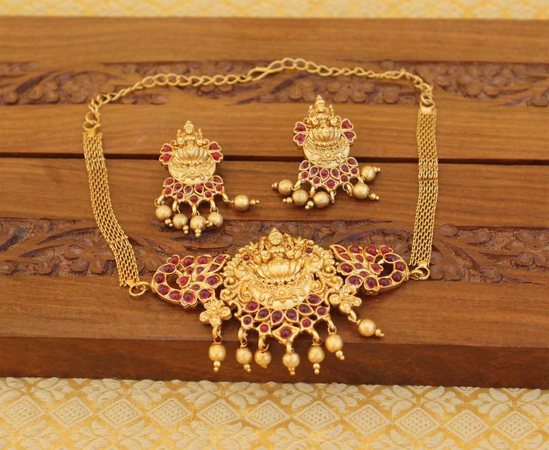 Matte finish Lakshmi necklace set