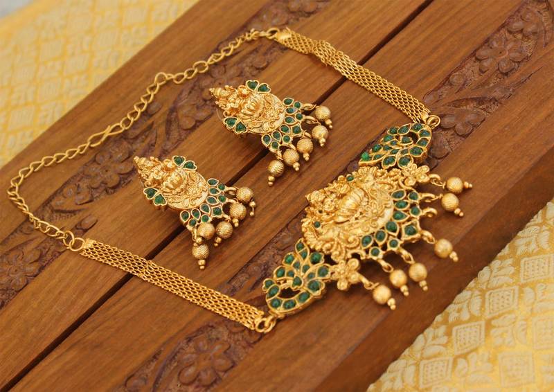 Matte finish Lakshmi necklace set