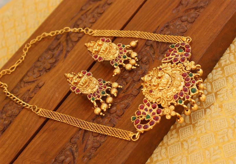 Matte finish Lakshmi necklace set