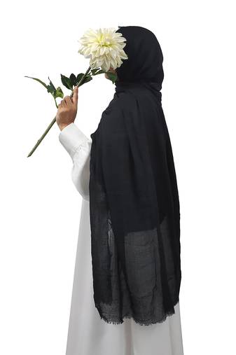 Ana black cotton crinkle hijab - elegant and versatile soft scarf for every occasion