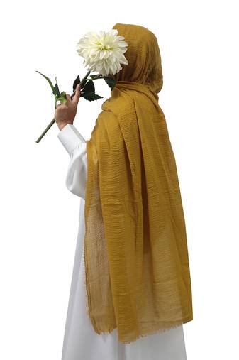 Ana mustard cotton crinkle hijab - lightweight and versatile scarf for sophisticated modesty