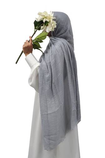 Ana light grey cotton crinkle hijab - chic, soft, and breathable scarf for versatile styling