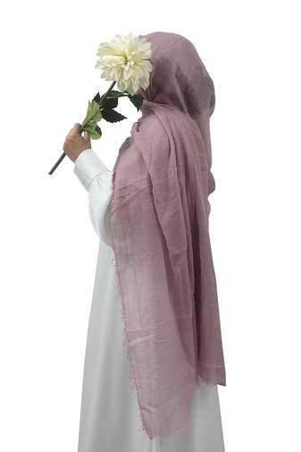 Ana mauve cotton crinkle hijab - elegant, soft, and airy scarf with full coverage for modesty