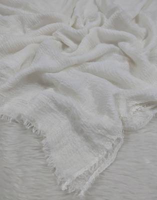 Ana off white cotton crinkle hijab - classic elegance in a soft, expansive scarf 2