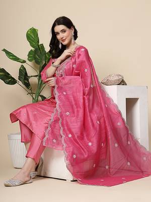 Women pink color embroidery kurta pant with dupatta  set 1