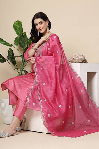 Women pink color embroidery kurta pant with dupatta  set