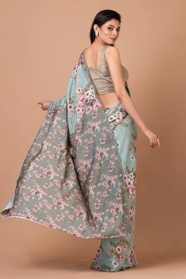 Indiloom Grey Digital Print Woven Sequence Crepe Saree With Blouse Piece 2