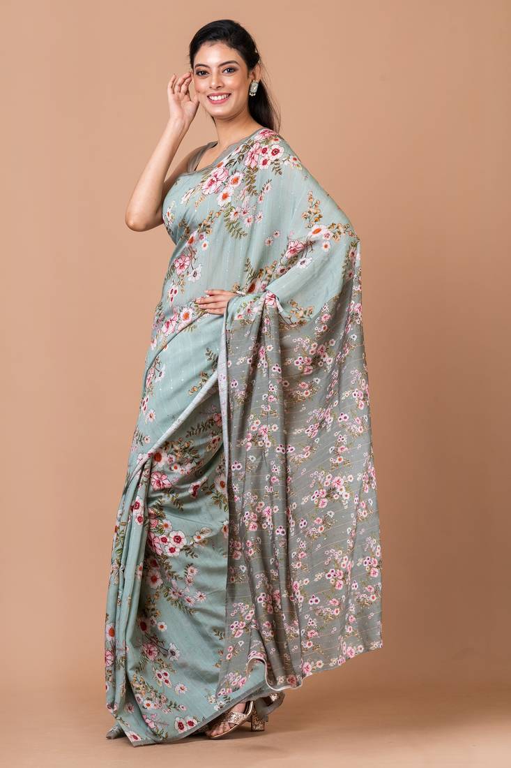 Indiloom Grey Digital Print Woven Sequence Crepe Saree With Blouse Piece