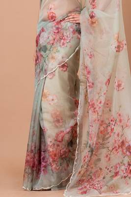 Indiloom White beadwork scalloping Organza Saree With Blouse Piece 3