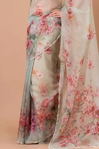 Indiloom White beadwork scalloping Organza Saree With Blouse Piece