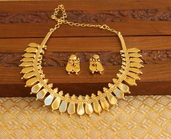 Gold Platted Palakka Necklace 3