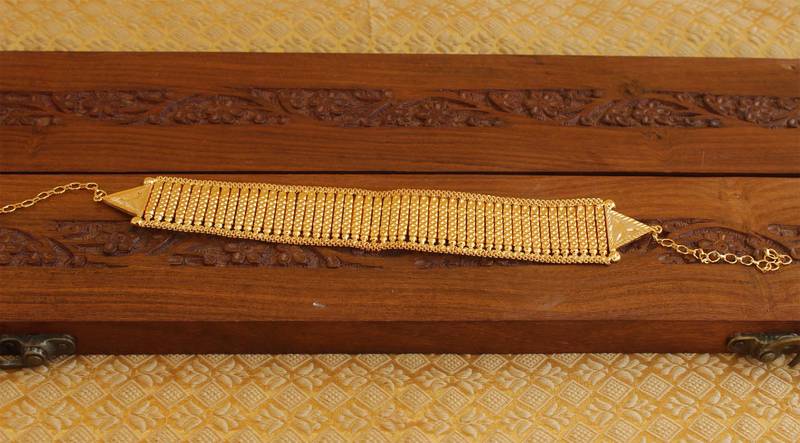 Gold Platted Elakka Thali Chocker Necklace Set