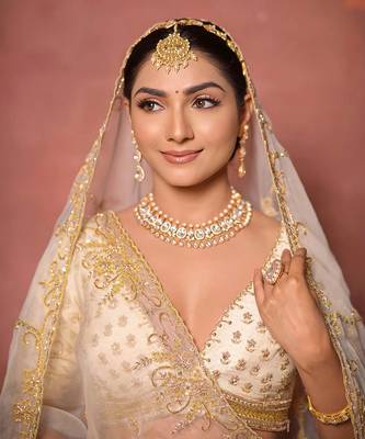 Pink Garden Of Swans Lehenga Set 5
