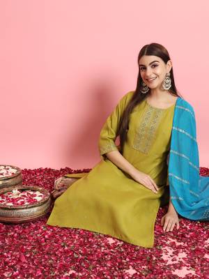   women kurta and trousers pant set silk blend 1