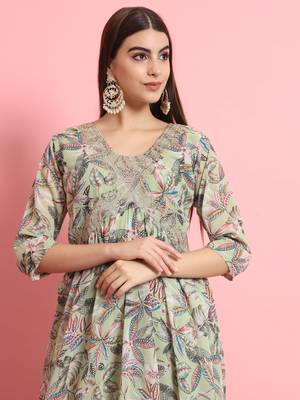  women alia cut embroidered viscose silk floral printed a-line kurta with pant & dupatta set 3