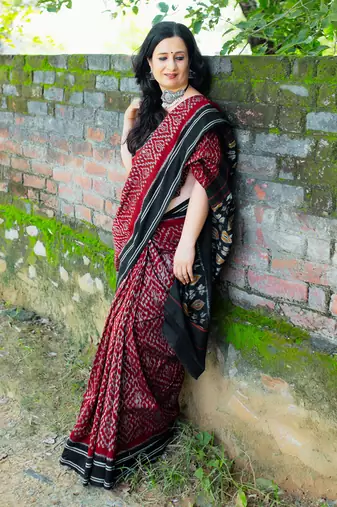 Multicolor Double Ikat Handloom Saree Set