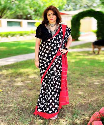 Black Double Ikat  Saree Set 1