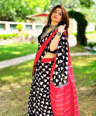 Black Double Ikat  Saree Set 3