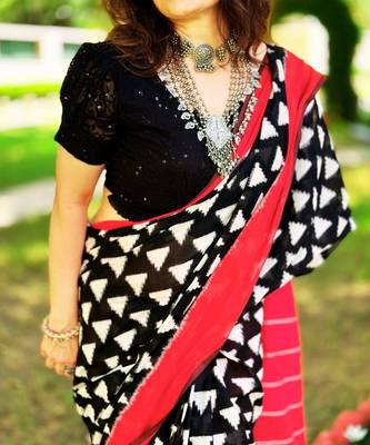 Black Double Ikat  Saree Set 4