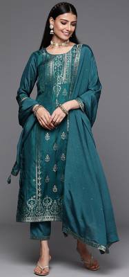 Gruhnaree petrol yoke design a-line kurta with trousers 2