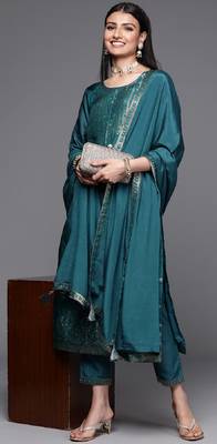 Gruhnaree petrol yoke design a-line kurta with trousers 3
