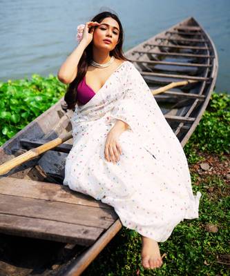 White Handloom Jamdani Saree Set 2