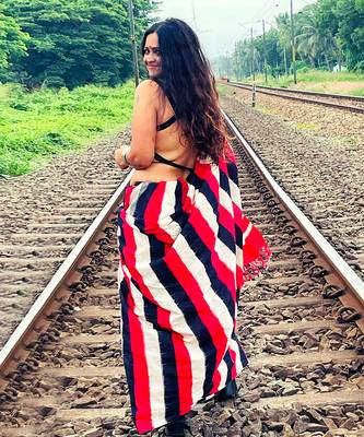 Multicolor Ikat Saree Set 4