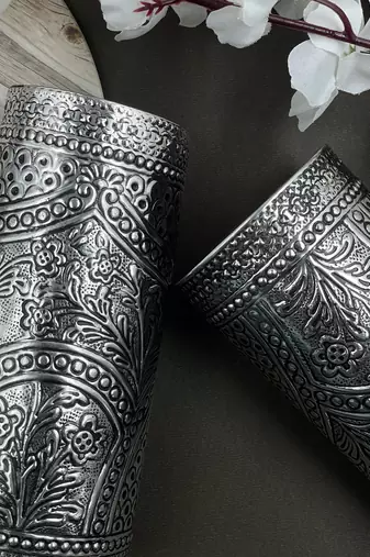 Silver carved handcuffs (ring included)