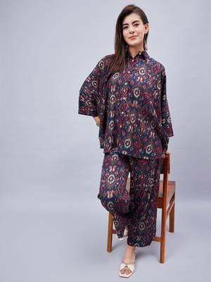 Winered woman navy blue geometric print kaftan co-ord set 3