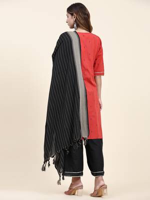 Women's cotton kurta plazzo dupatta set - graceful lace detailing and comfortable 3/4 sleeve 2