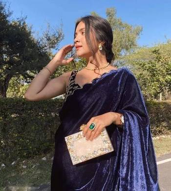 Blue plain velvet saree with blouse 1