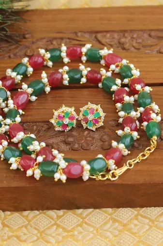 Beads necklace set