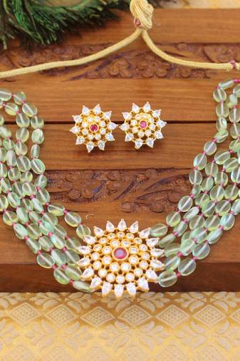 Beads necklace set