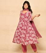 Gathered, floral printed kurta set in georgette paired with plain pants and chiffon dupatta