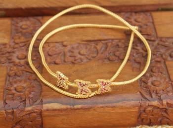 Gold platted butterfly moppu chain 4