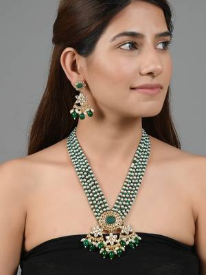 Pearl and green onyx kundan long ranihaar jewellery set for wedding 2