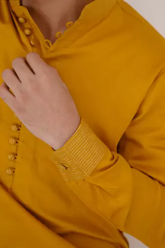 Gold zari kurta