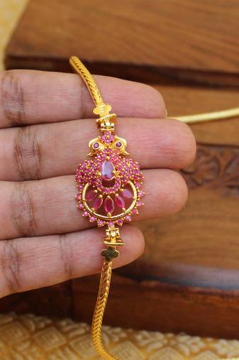 Gold platted peacock moppu chain